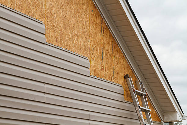 Professional Siding Inspection technician working in East Springfield, PA